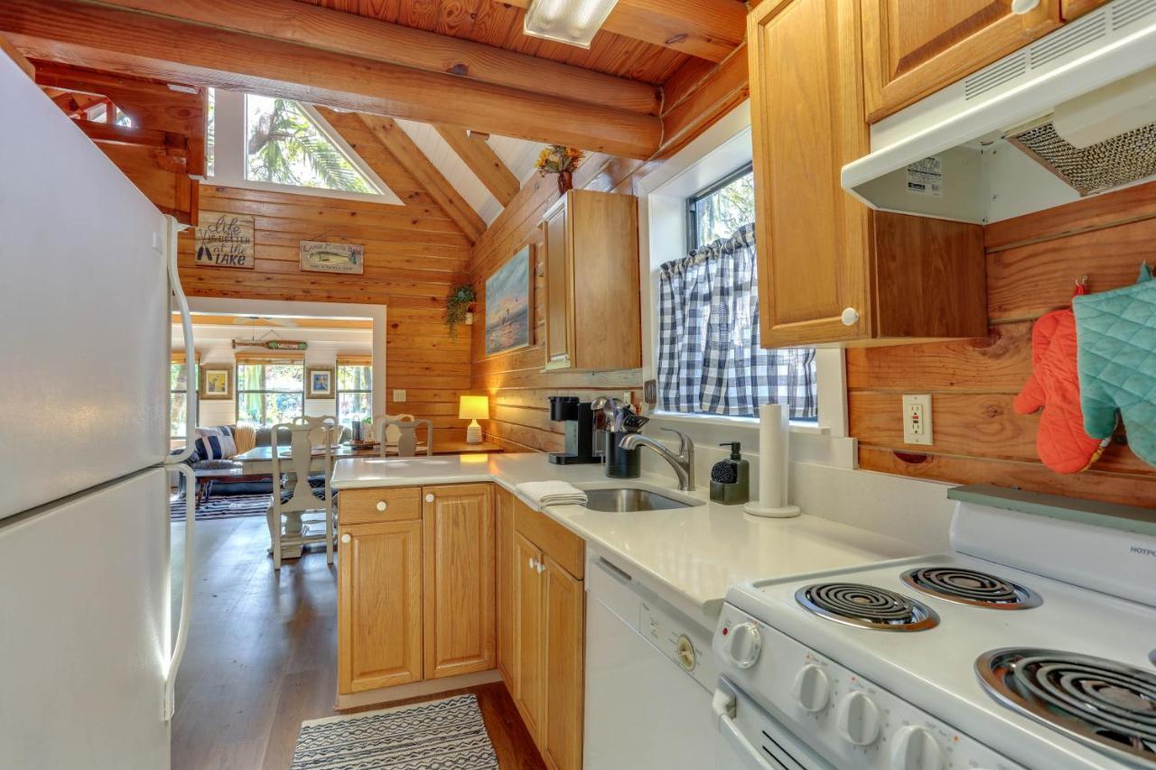 Okeechobee Cabin With Patio And Community Pool! エクステリア 写真