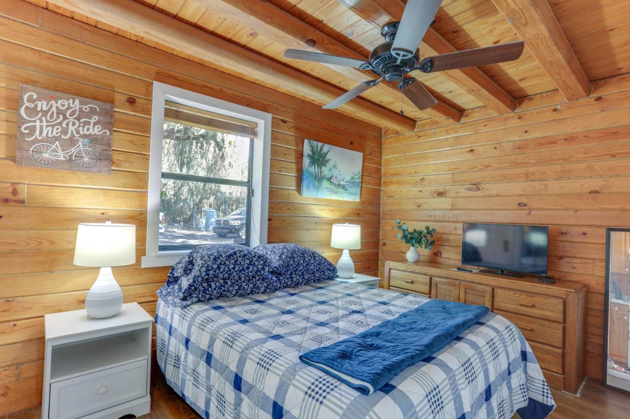 Okeechobee Cabin With Patio And Community Pool! エクステリア 写真